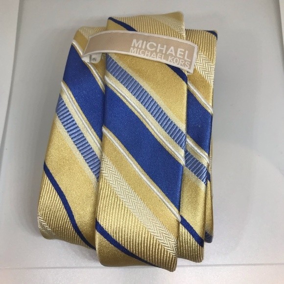 Michael by Michael Kors 100% Silk Striped Tie - Picture 2 of 3